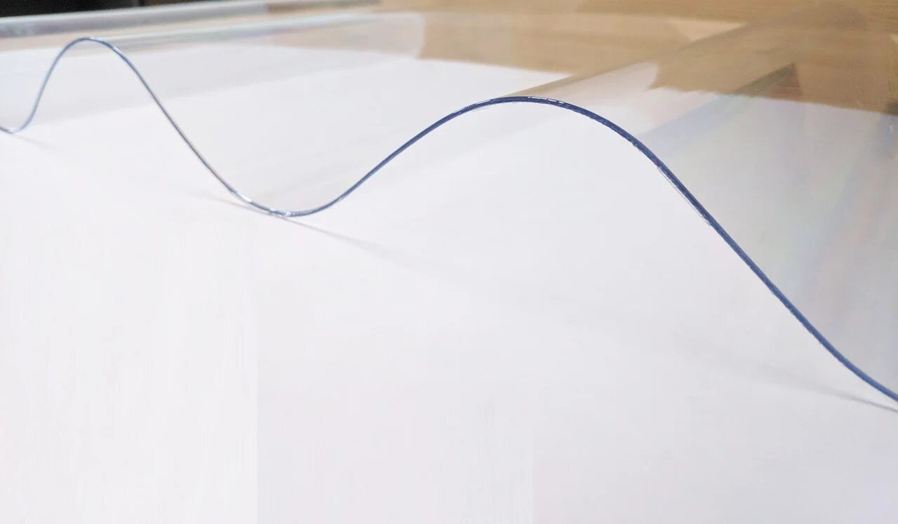 Профилированный прозрачный монолитный поликарбонат 